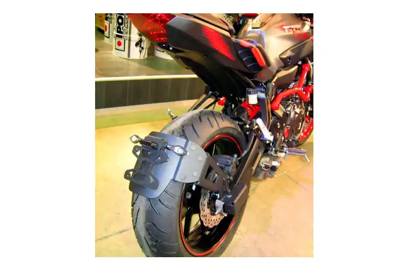 Lujoso Portamatriculas desplazado Access Design | Yamaha MT-07 2014-2016