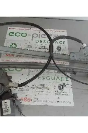 ELEVALUNAS DELANTERO IZQUIERDO 400682T6 Oferta Especial