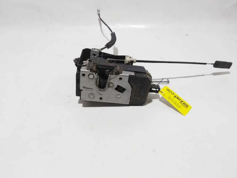 Directo De Fábrica CERRADURA PUERTA DELANTERA DERECHA 13157762