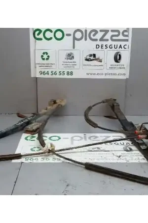 ELEVALUNAS DELANTERO DERECHO Moderno