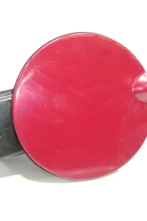 Última Versión TAPA EXTERIOR COMBUSTIBLE XS51B27936