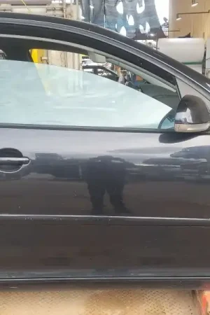 Ordena Ya PUERTA DELANTERA DERECHA 1K4831106G