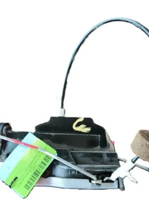 CERRADURA PUERTA DELANTERA IZQUIERDA A1687201935 A1687200135 Alta Calidad