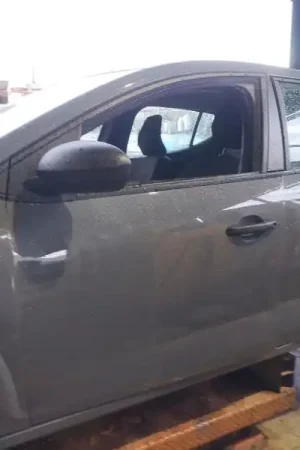 Favorito De Clientes PUERTA DELANTERA IZQUIERDA 801018891R