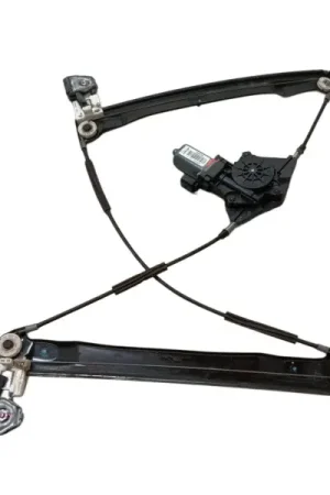 ELEVALUNAS DELANTERO DERECHO 71740121 D2935P812VF Oferta Especial