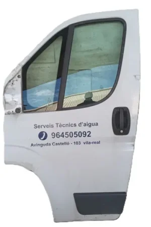 PUERTA DELANTERA IZQUIERDA 46862842 Últimas Unidades