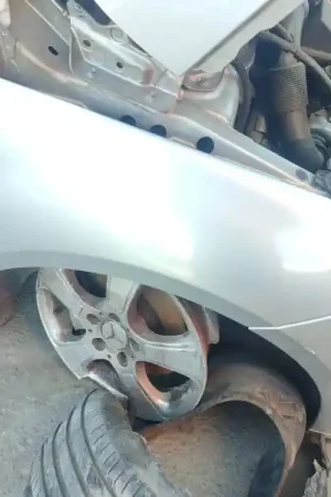 ALETA DELANTERA DERECHA A1698800818 Promoción Exclusiva