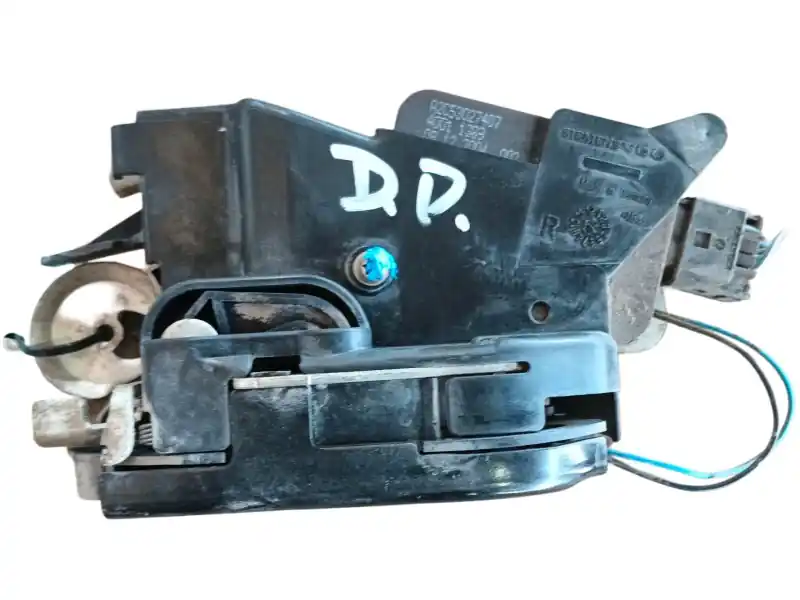 CERRADURA PUERTA DELANTERA DERECHA A6397201035 A6397201035Q04 Comprar En Línea