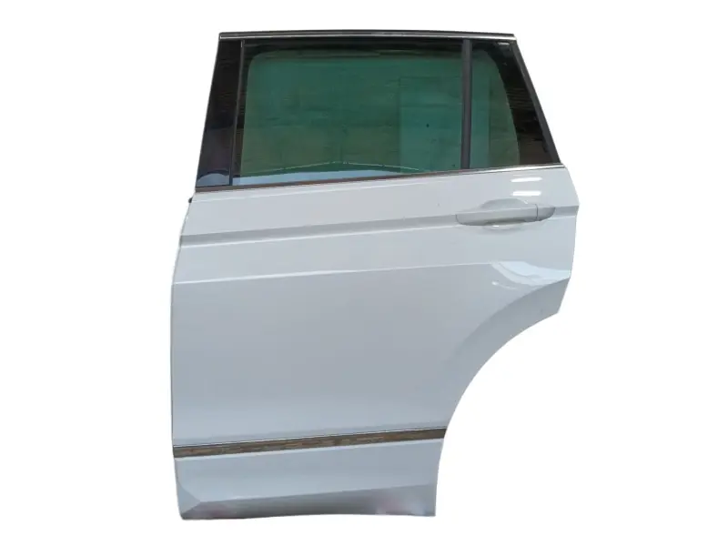 PUERTA TRASERA IZQUIERDA 5NA833055J 5NA839915 Mayoreo