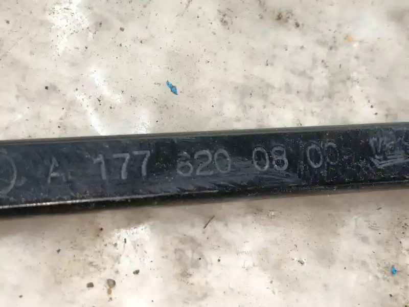 BRAZO LIMPIA DELANTERO IZQUIERDO A1778200800 Precio Bajo