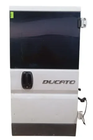 PORTON TRASERO DERECHO 53308001 Tendencia