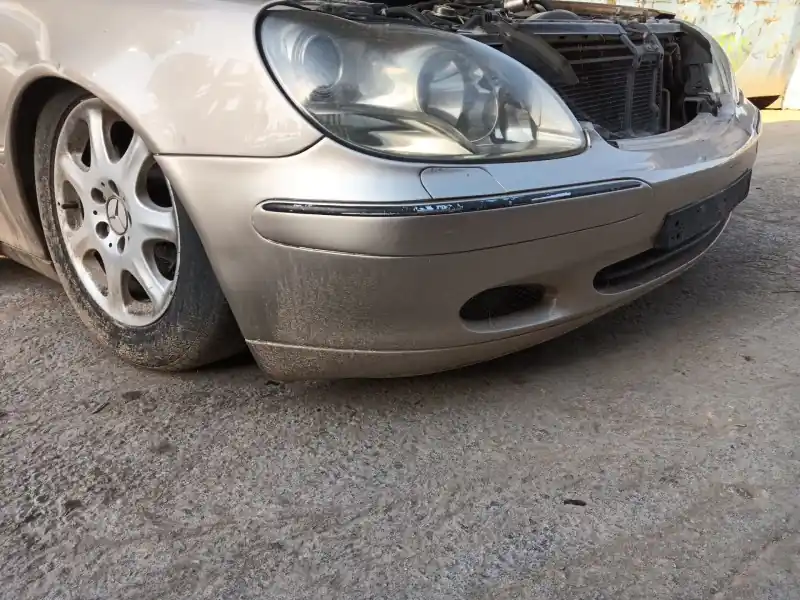 Última Oportunidad PARAGOLPES DELANTERO A2208800340