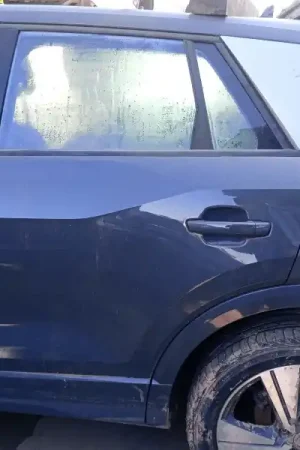 Última Oportunidad PUERTA TRASERA IZQUIERDA 81A833051C