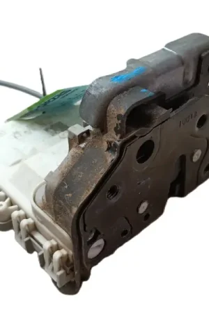 Nuevo Modelo CERRADURA PUERTA DELANTERA DERECHA 8X1837016C
