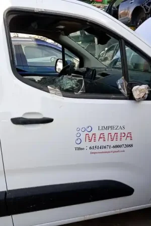 PUERTA DELANTERA DERECHA 9843488980 Promoción Exclusiva