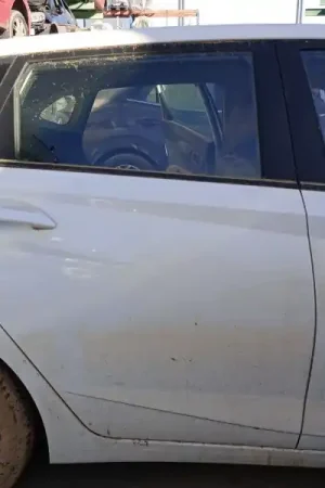 Lujoso PUERTA TRASERA DERECHA