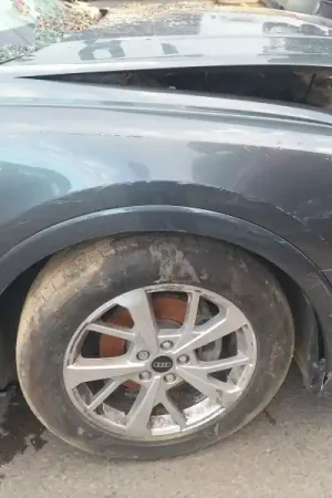 Envío Exprés ALETA DELANTERA DERECHA 83A821022