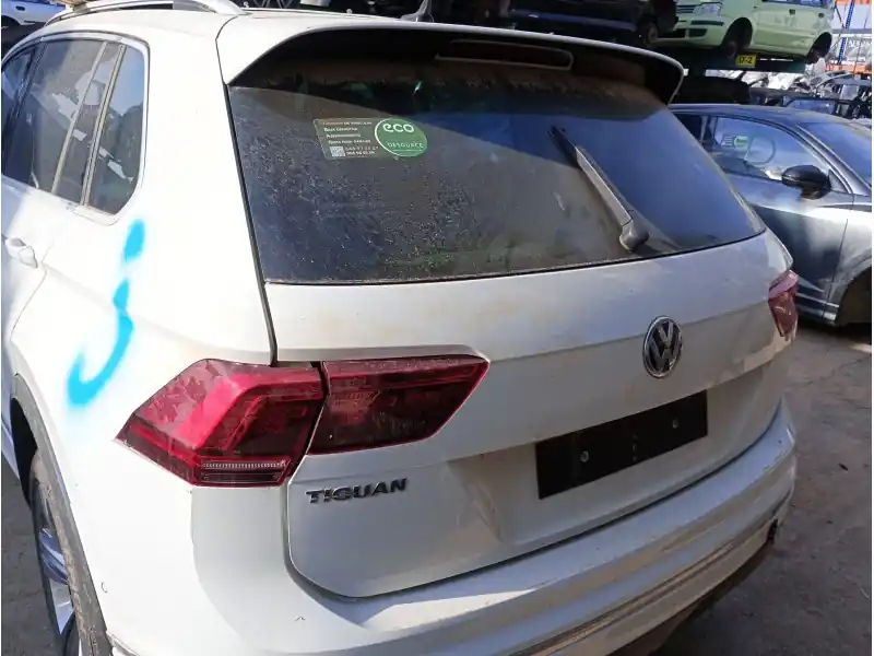 PORTON TRASERO 5NA827025M Marca Reconocida