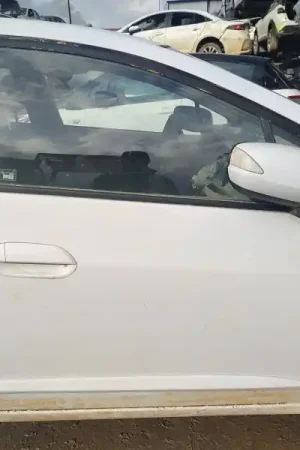 PUERTA DELANTERA DERECHA Ordenar Ahora Mismo