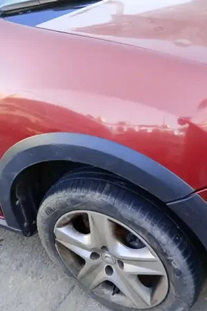 ALETA DELANTERA DERECHA 631005111R Mayoreo