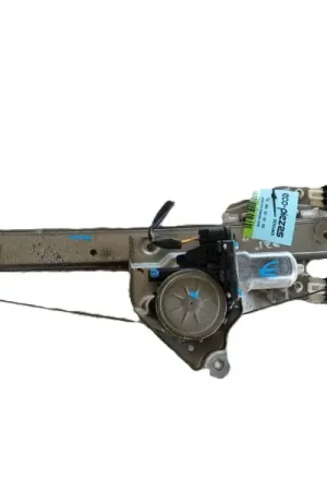 Stock Limitado ELEVALUNAS DELANTERO IZQUIERDO 8340265J00