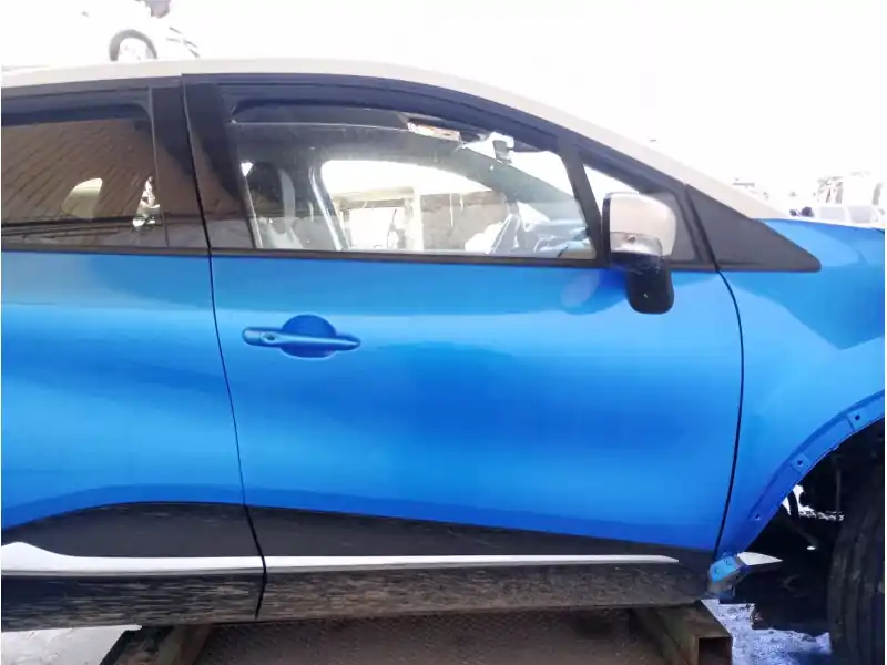PUERTA DELANTERA DERECHA 801008167R Precio Rebajado