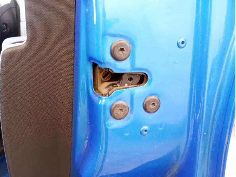 Popular CERRADURA PUERTA DELANTERA DERECHA