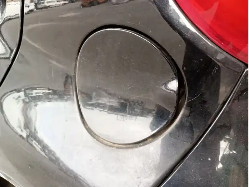 Exclusivo TAPA EXTERIOR COMBUSTIBLE