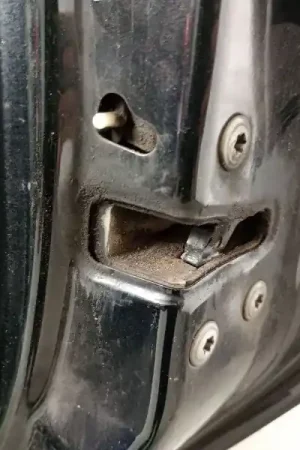 CERRADURA PUERTA TRASERA DERECHA Comprar En Línea